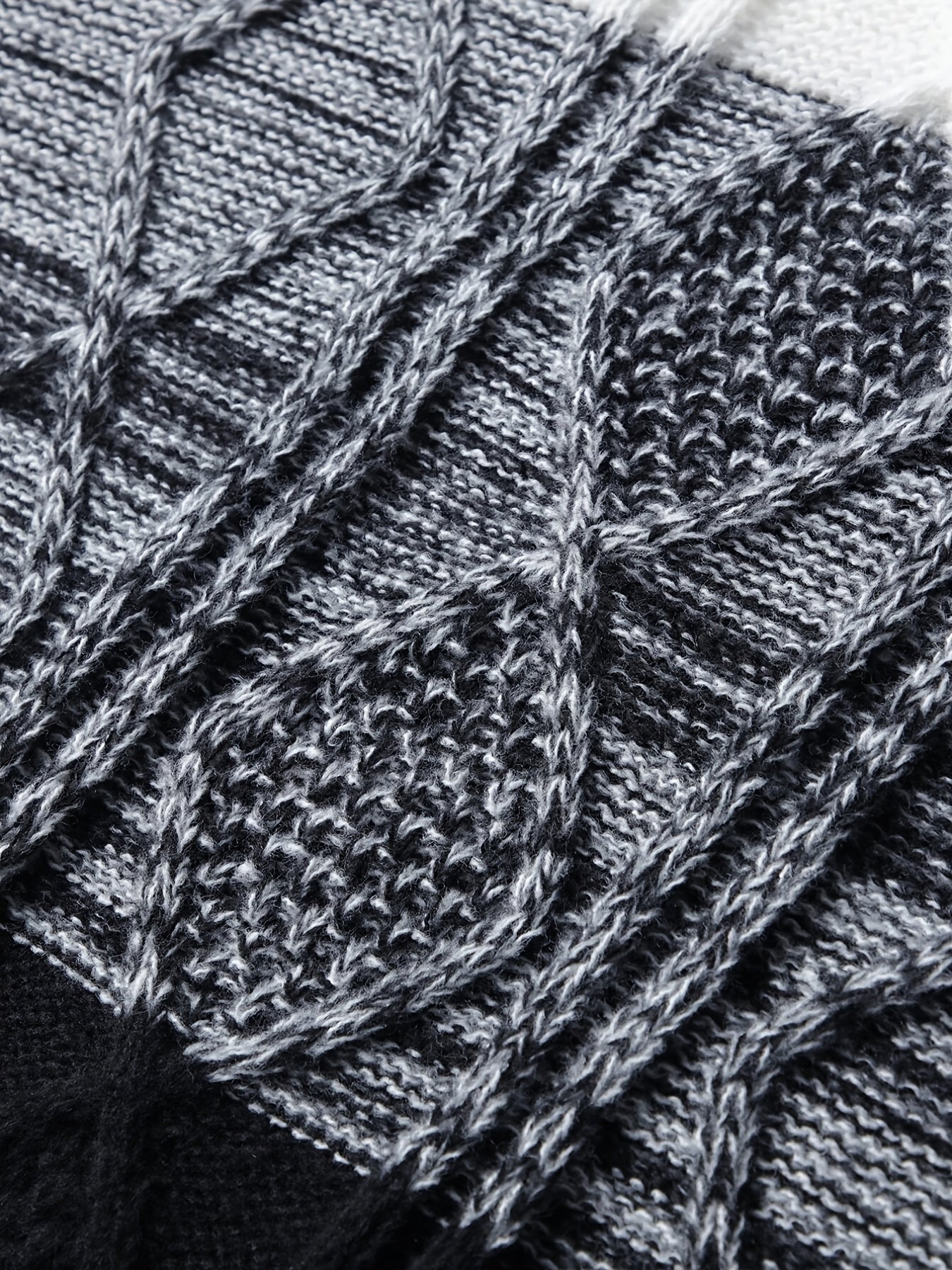 Men's Gradient Crewneck Casual Check Knit Pullover Sweater